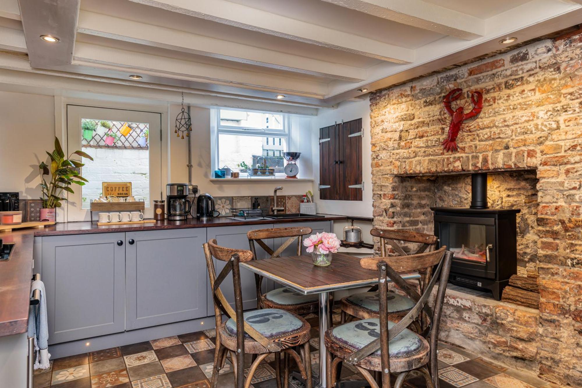 Boutique Fisherman'S Cottage In Old Town Scarborough Exterior photo